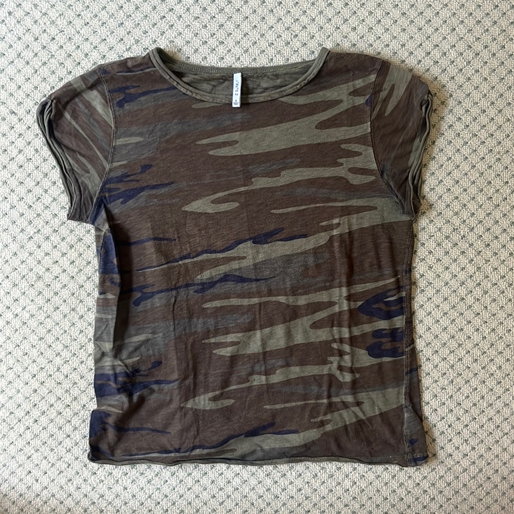 Z Supply camouflage print tee, size S